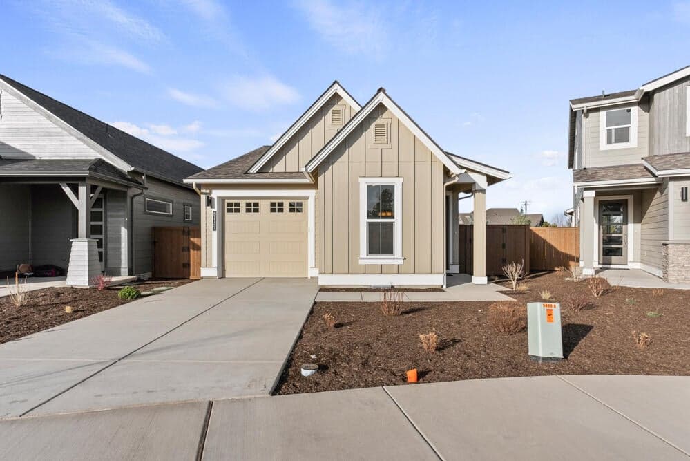 61147 Cobalt, Bend, OR, 97701 property photo