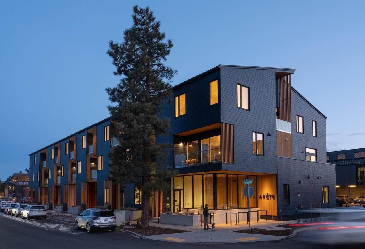 2745 Ordway