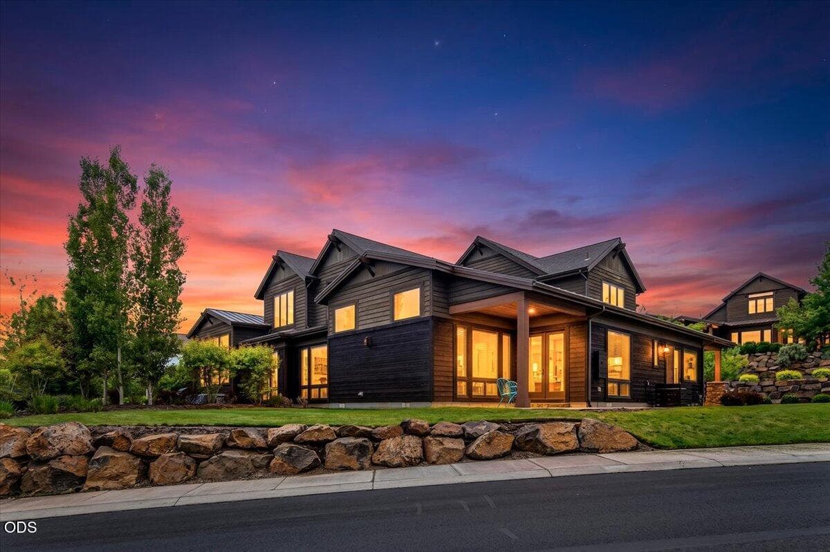 61333 Kindle Rock, Bend, OR, 97702 property photo